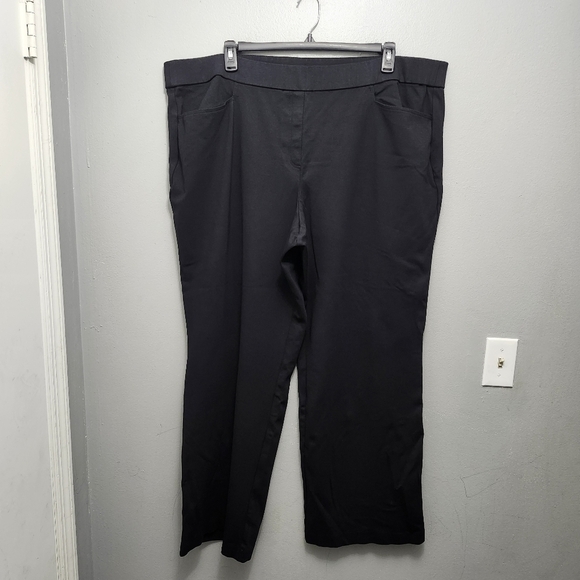 Lane Bryant Pants - Lane Bryant women's elastic waist Pull-On pants size 26/28 black long